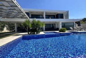 Villa Lorix 4 Resim